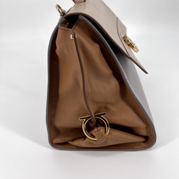 Ferragamo Sofia Handbag Calf Leather - Style 21 D543/19 - Picture 13 of 16